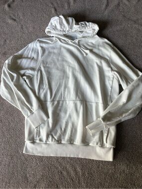 Outdoor Voices Men's Cream Crewneck Hoodie